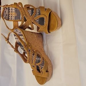 🛍 (3 for $20) Charlotte Russe HIgh Wedge Heels Size 6 to 6.5